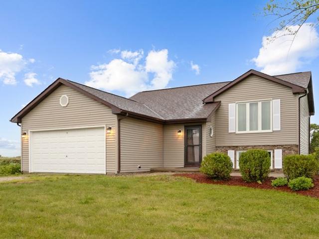 House for sale in Sheridan, Illinois