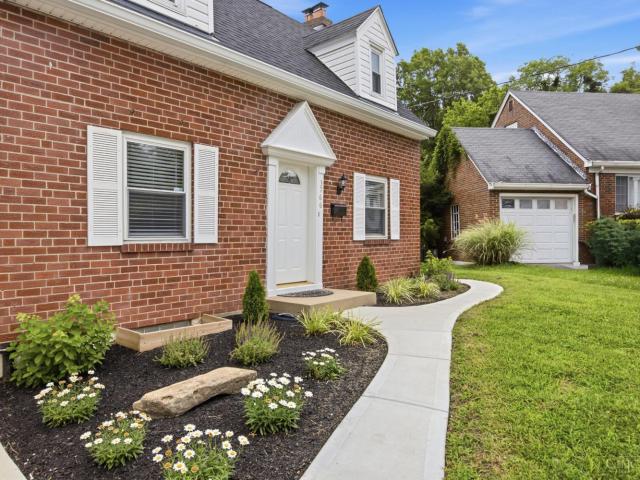 House for sale in Avondale, Roselawn