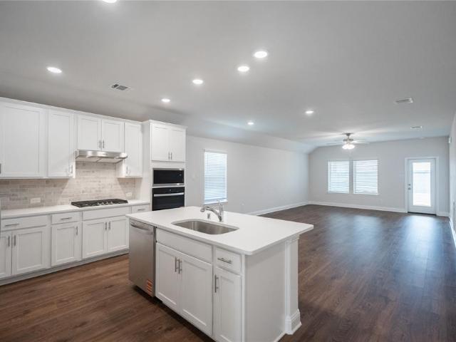 House for sale in Ellis, Texas