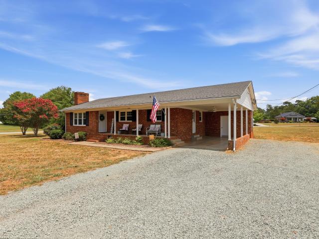 House for sale in Alamance, North Carolina