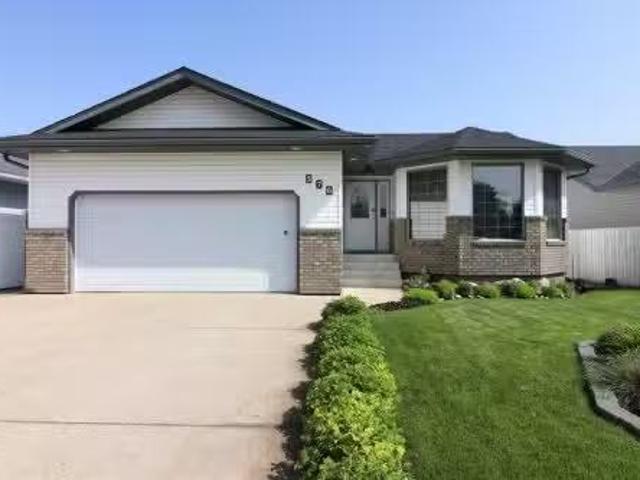 House for sale in Medicine Hat, Alberta