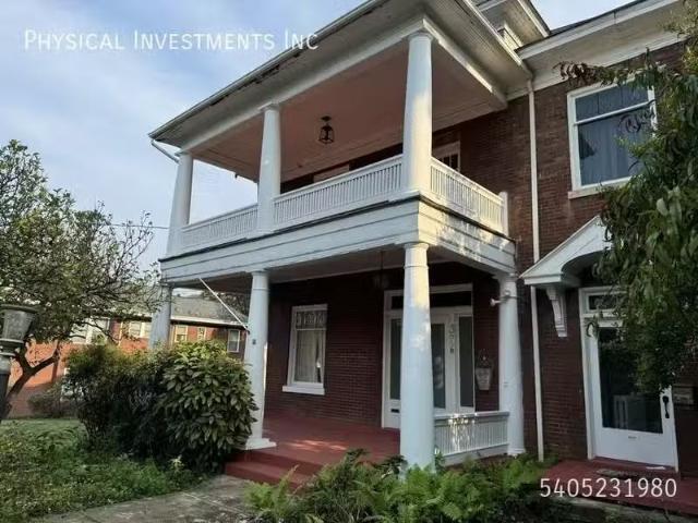 Condo for rent in Roanoke