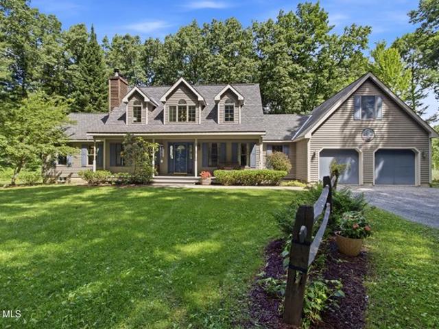 House for sale in Saratoga, New York