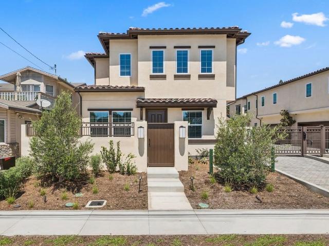 Apartment for rent in Costa Mesa, California
