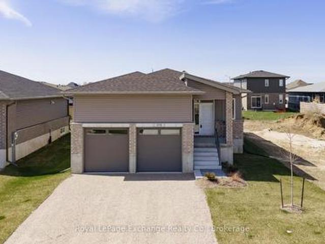 House for sale in Saugeen Shores, Ontario