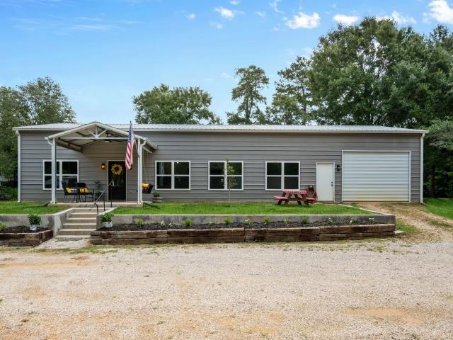 House for sale in Shepherd, Texas