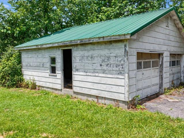 House for sale in Centertown, Kentucky