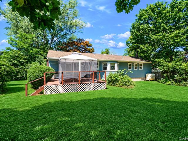 House for sale in Smithtown, New York