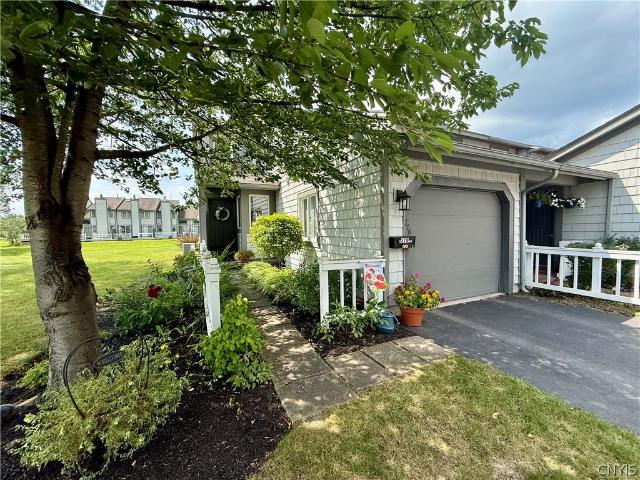 Condo for sale in Erie Village, Town of Manlius