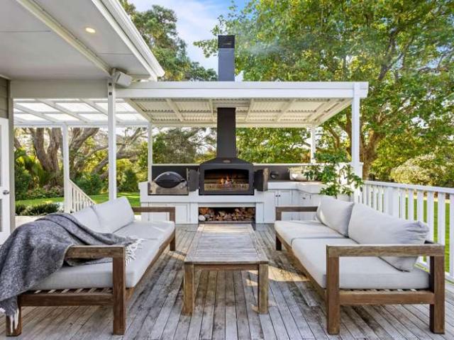 Property for sale in Muriwai