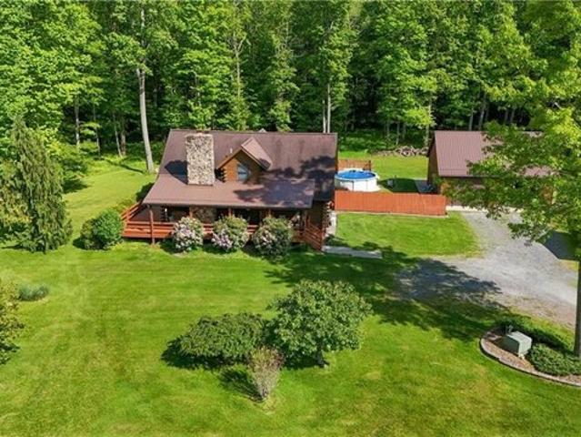 House for sale in Mercer, Pennsylvania