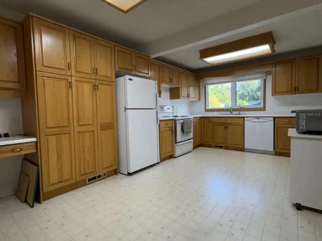 House for rent in East St. Paul, Manitoba