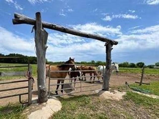 Farm for sale in Okemah, Okfuskee County