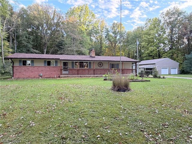 House for sale in Johnston Township, Trumbull County
