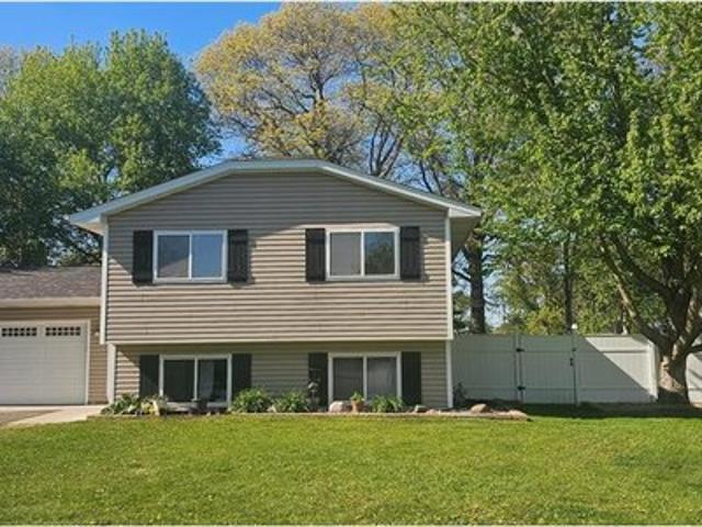 House for sale in Saint Francis, Minnesota
