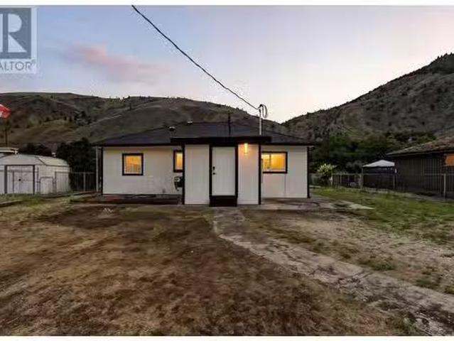 House for sale in Spences Bridge, British Columbia