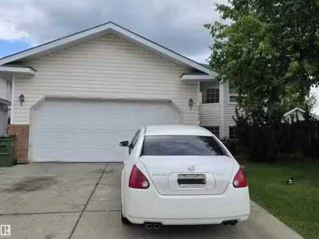 House for sale in Wedgewood, Alberta