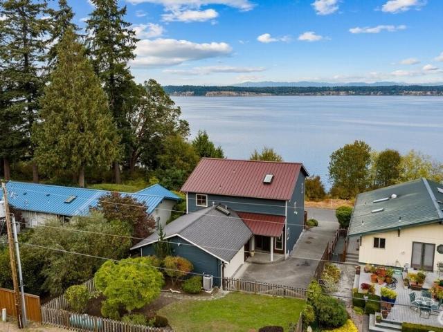 House for sale in Saratoga, Langley