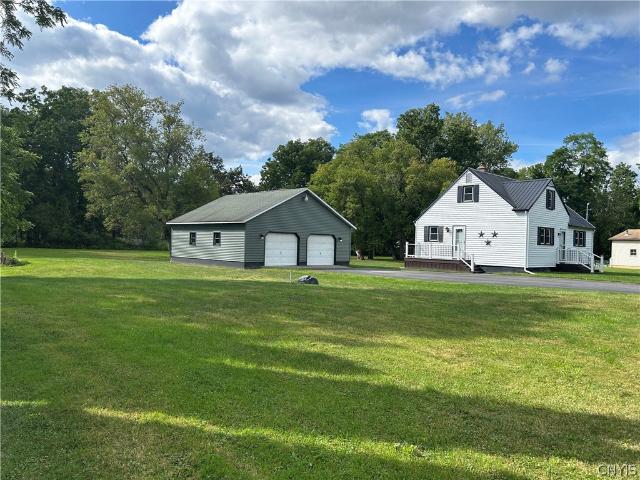 House for sale in Oneida, New York