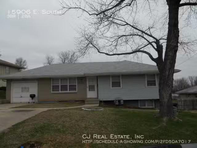 Condo for rent in Independence