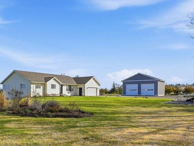 House for sale in Davenport, Washington