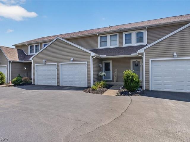Condo for sale in Canfield, Ohio