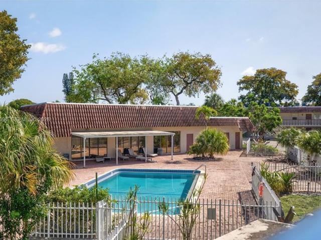 Condo for sale in Davie, Florida