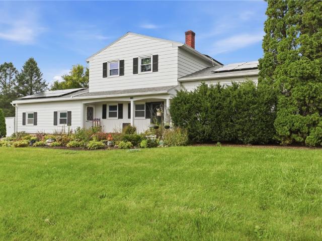 House for sale in Manchester Center, Town of Manchester