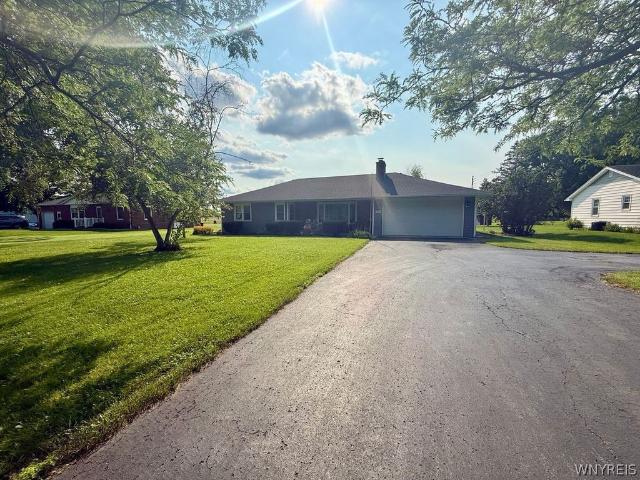 House for sale in Niagara, New York