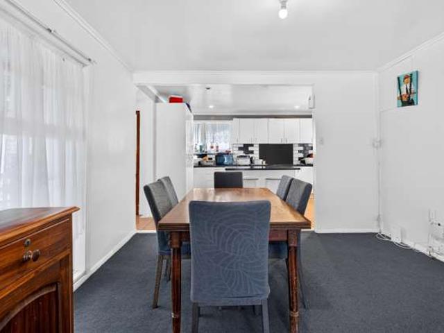 House for sale in Days Bay, Wellington