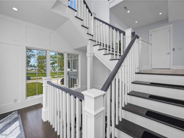 House for sale in Lakeside Marblehead