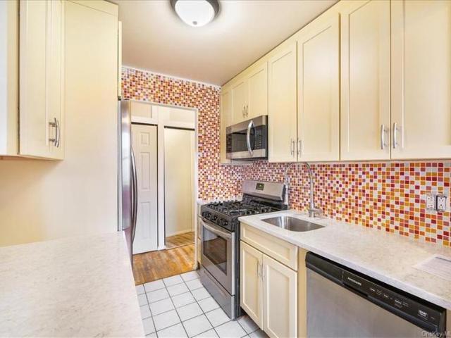 Condo for sale in Yonkers Condo for sale in Yonkers