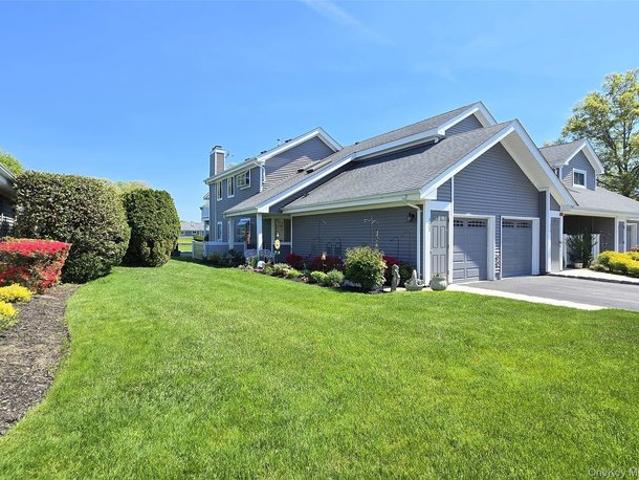 Condo for sale in Centereach, New York