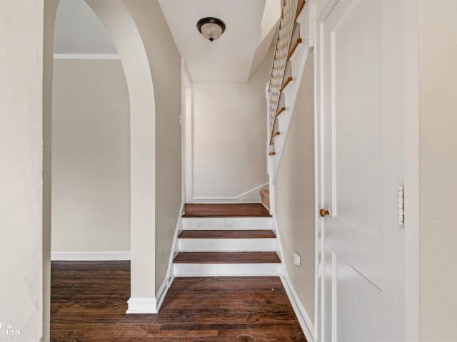Condo for sale in Grosse Pointe, Michigan