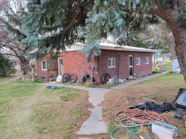 House for sale in Hammett, Idaho