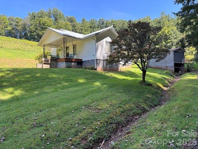 House for sale in Bakersville, North Carolina