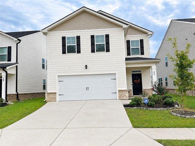 House for sale in Twin Lakes, Hoschton