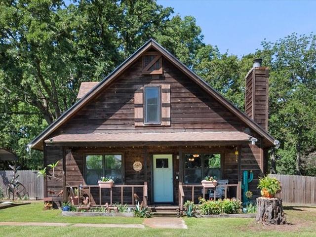 House for sale in Streetman, Texas