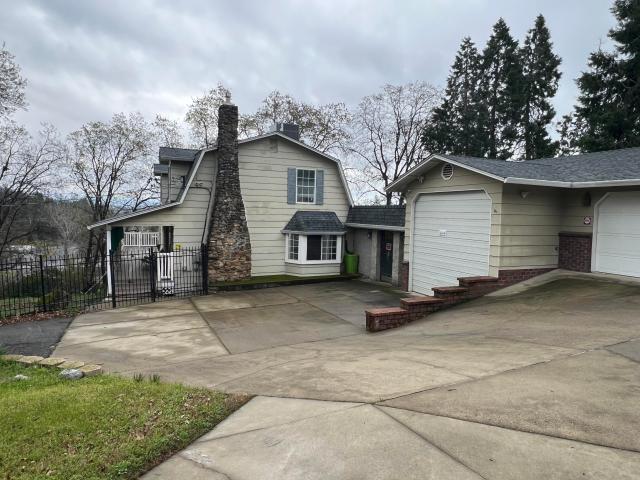 House for sale in Shasta, California