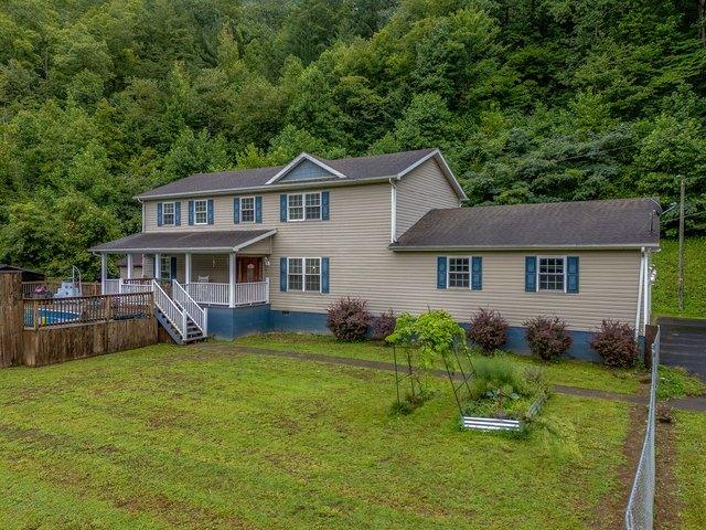 House for sale in Lovely, Martin County