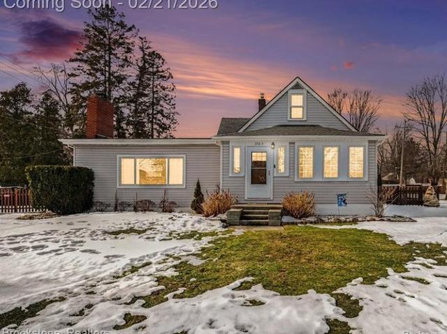 House for sale in Harrison Township, Michigan