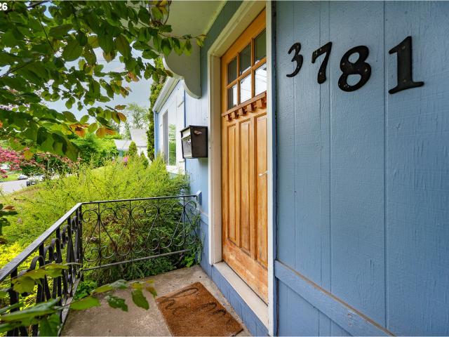 House for sale in Eugene, Lane County