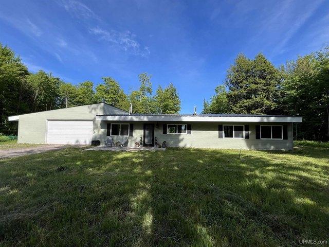 House for sale in Houghton, Michigan