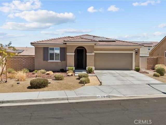House for sale in Palmdale, California
