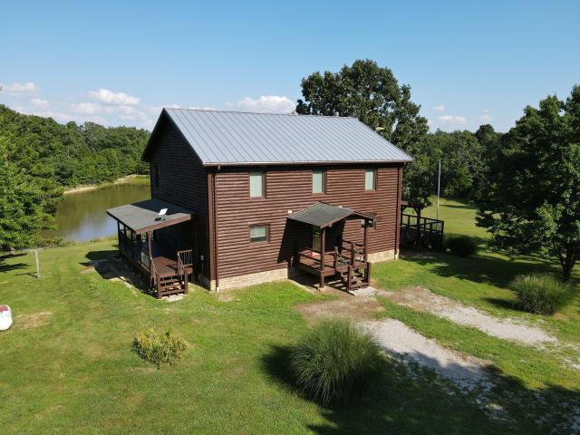 Farm for sale in Willow Springs, Howell County