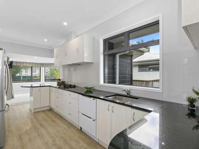 House for sale in Days Bay, Wellington
