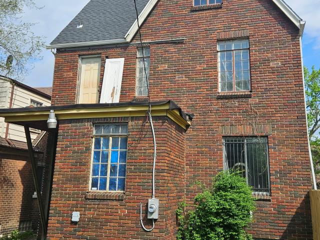 House for sale in Detroit