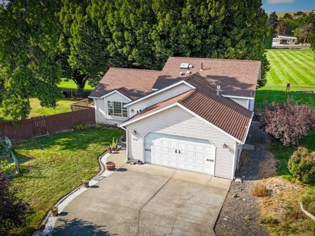 House for sale in Oregonia