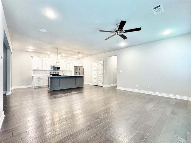 Property for rent in Ark