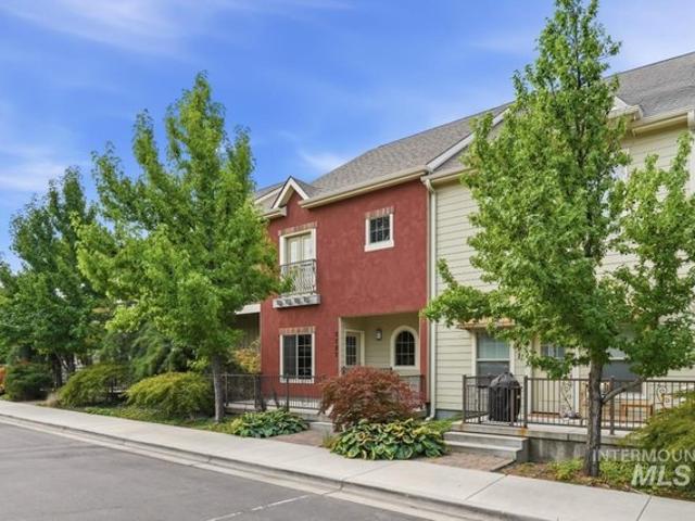 Townhouse for sale in 36th Street Garden Plaza, Boise